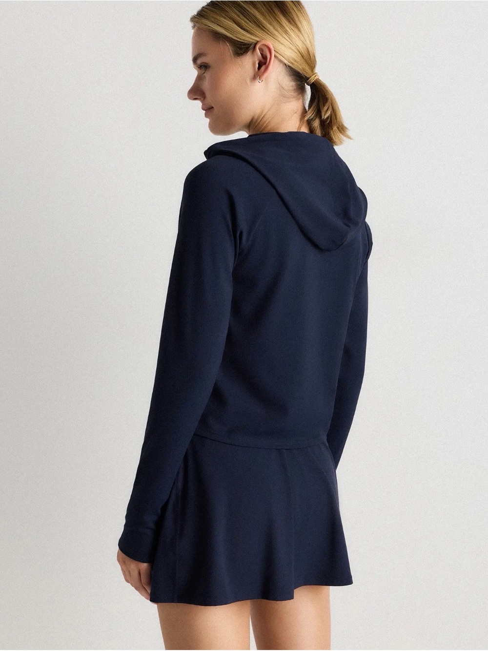 Quince Ultra-Form Hooded Crop Jacket in Deep Navy M - Picture 6 of 14